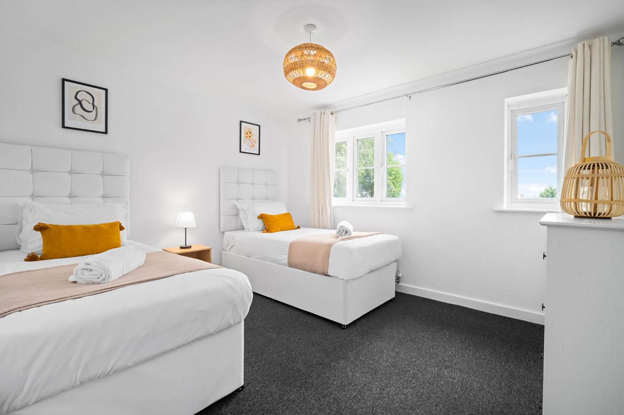 2 Bedroom House - Garden & Parking 2Gm - Wifi Μπέρμιγχαμ Εξωτερικό φωτογραφία