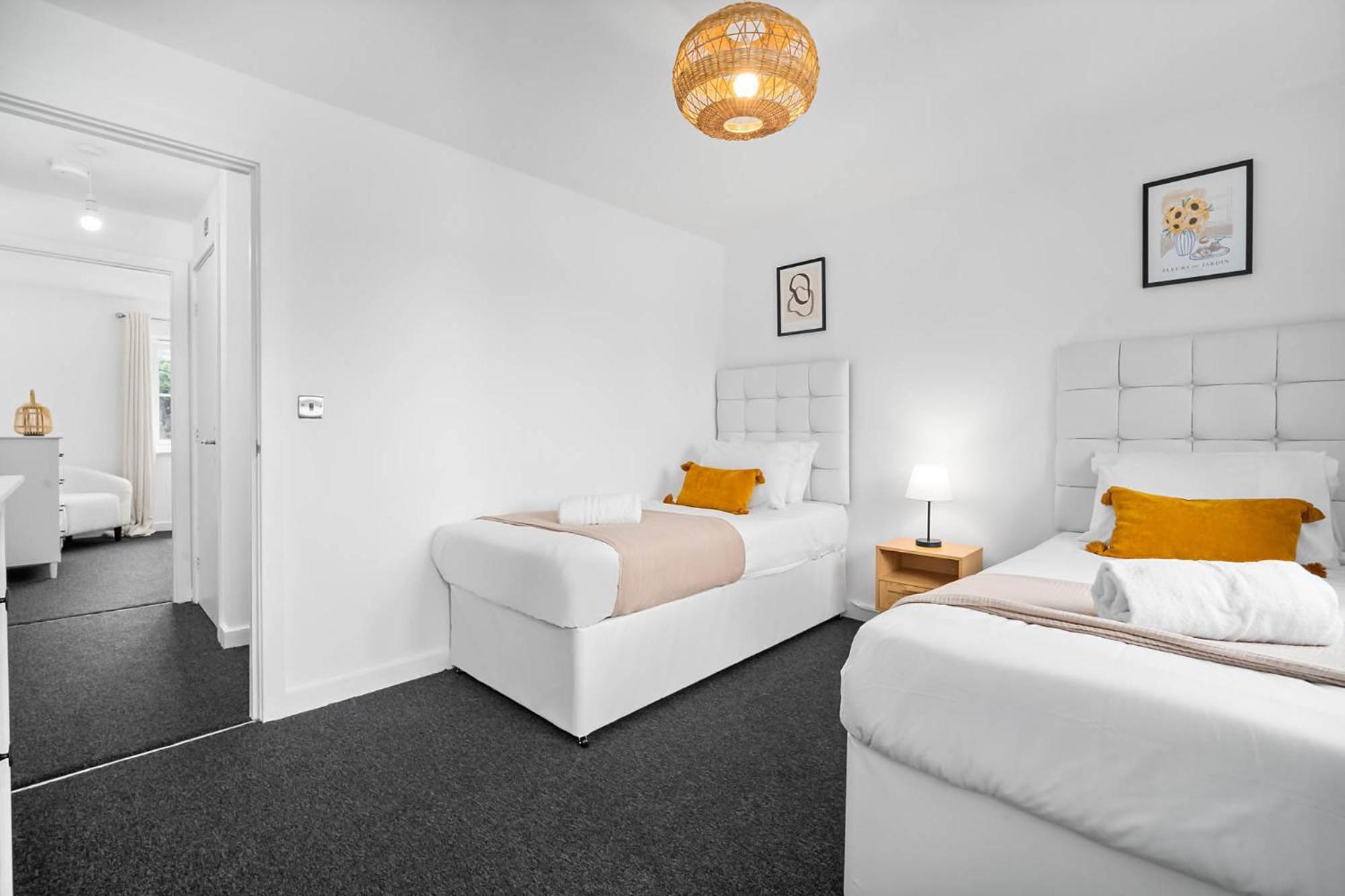 2 Bedroom House - Garden & Parking 2Gm - Wifi Μπέρμιγχαμ Εξωτερικό φωτογραφία